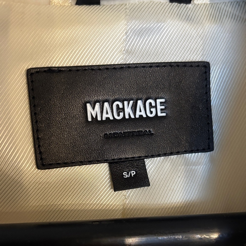 ◼️Mackage Holt Renfrew Yvonne Wool And Cashmere Double-Breasted Long Coat Small - Picture 3 of 10